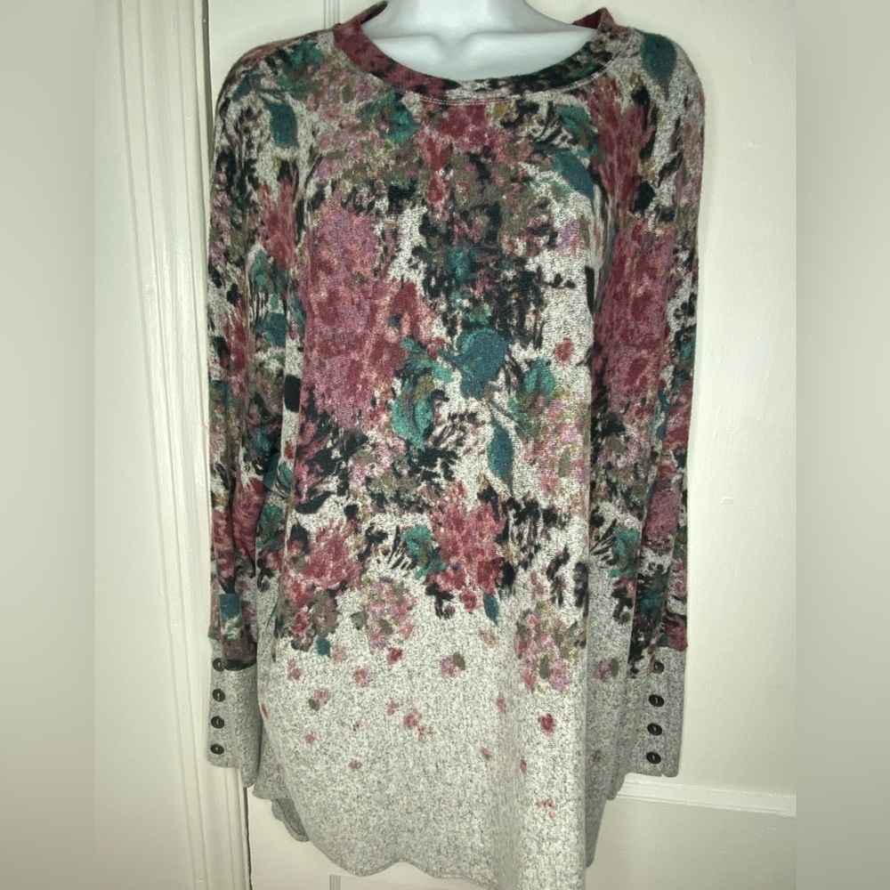 Westbound  NWT Pink Floral Fuzzy Placement Gray Dillards Sweater - Picture 2 of 7